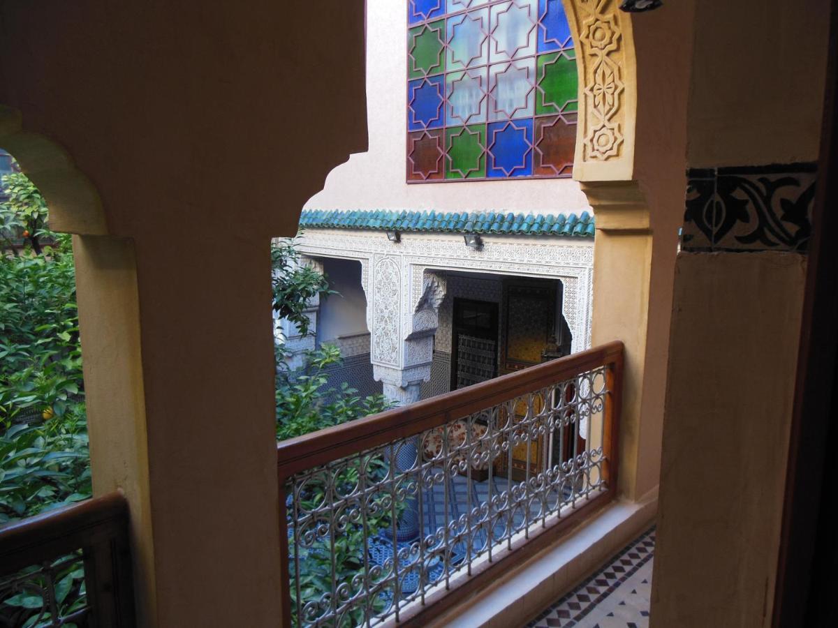 Riad Les Chrifis Navette Aeroport 24 Sur 24 Hotel Fes Bilik gambar